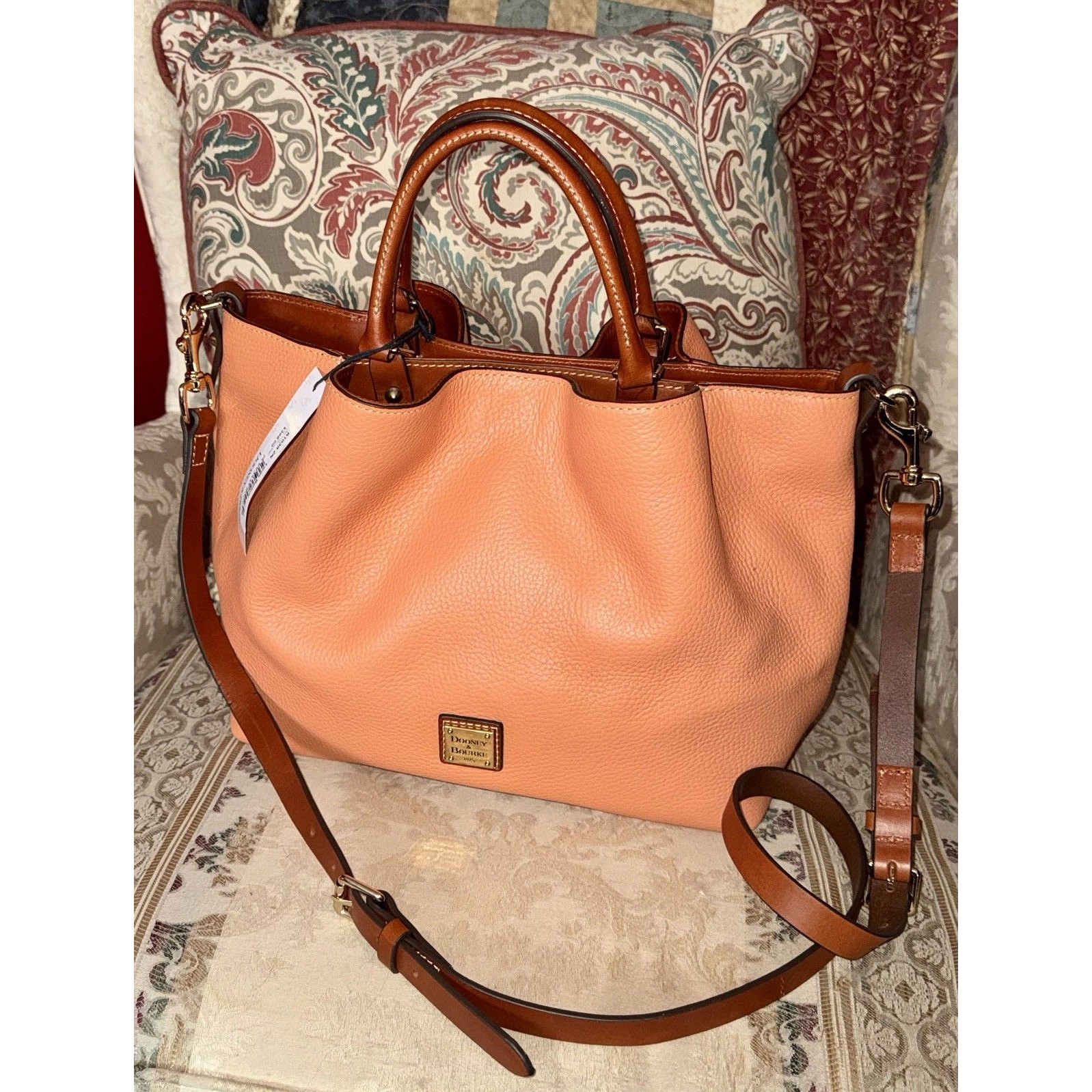 Dooney And Bourke Women's Pebble Grain Large Barlow Apricot Nwt Msrp $398